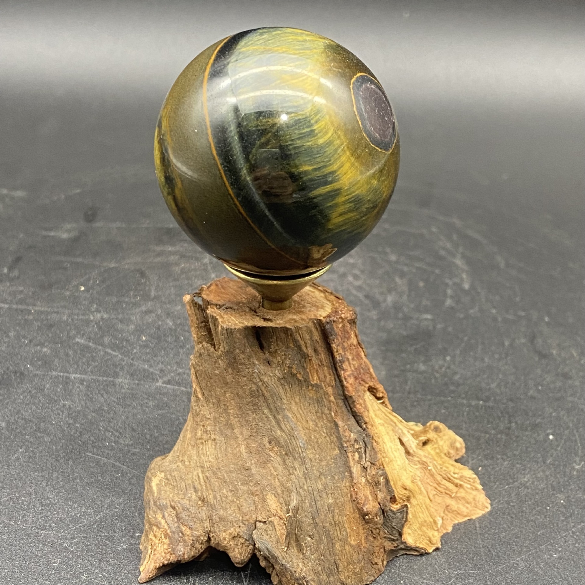 hmqViviiyNSAyin8WuaTtzTbm10EqzMrXwdK