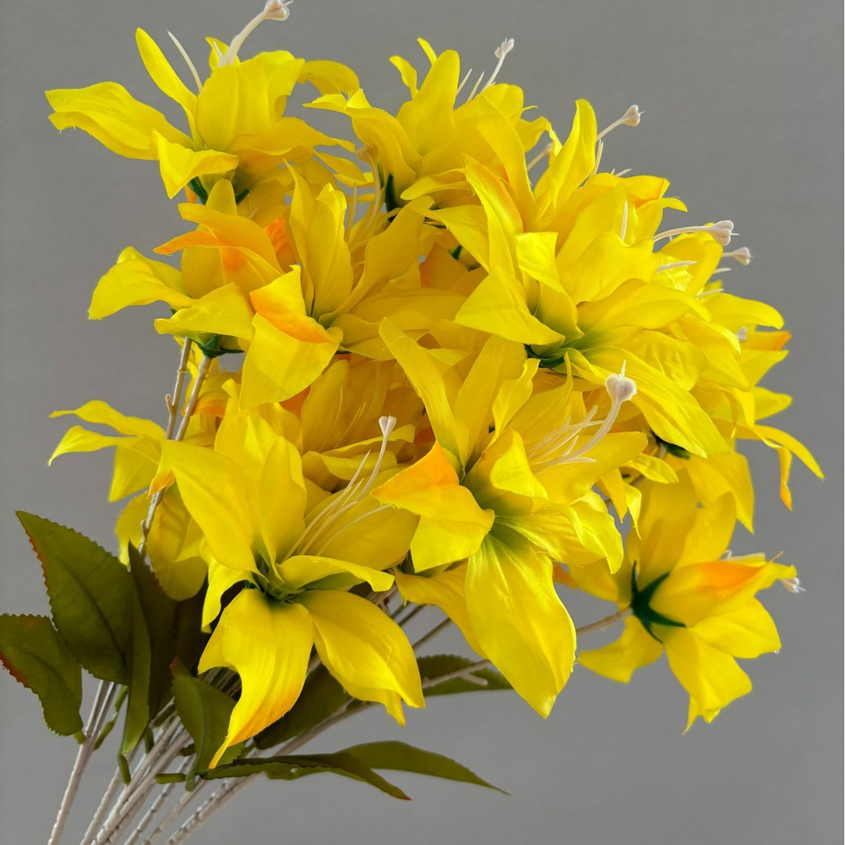 Flor simulada 3 cabezas lirio rosa lirio rojo accesorios de boda boda decoración al aire libre flor de seda camino tira de flores