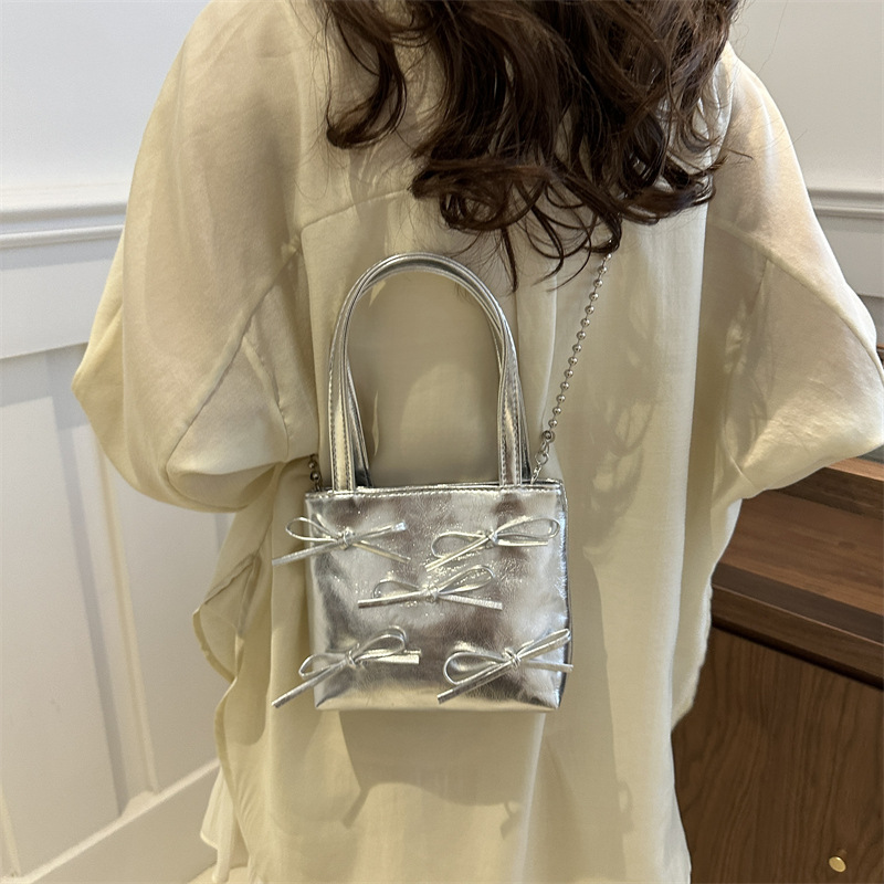 Bolso de estilo de ballet de alta cara, verano 2024, nuevo estilo de moda, bolso de cadena, bolso de ballet, bolso de cubo de agua super caliente