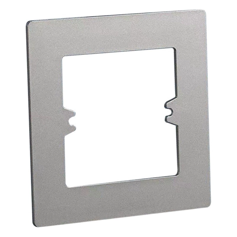 Нижняя коробка имеет большее отверстие. Переключатель гнезда нижней коробки типа 86 наклеен на настенную панель, чтобы скрыть уродливый зазор и отремонтировать декоративную прокладку.