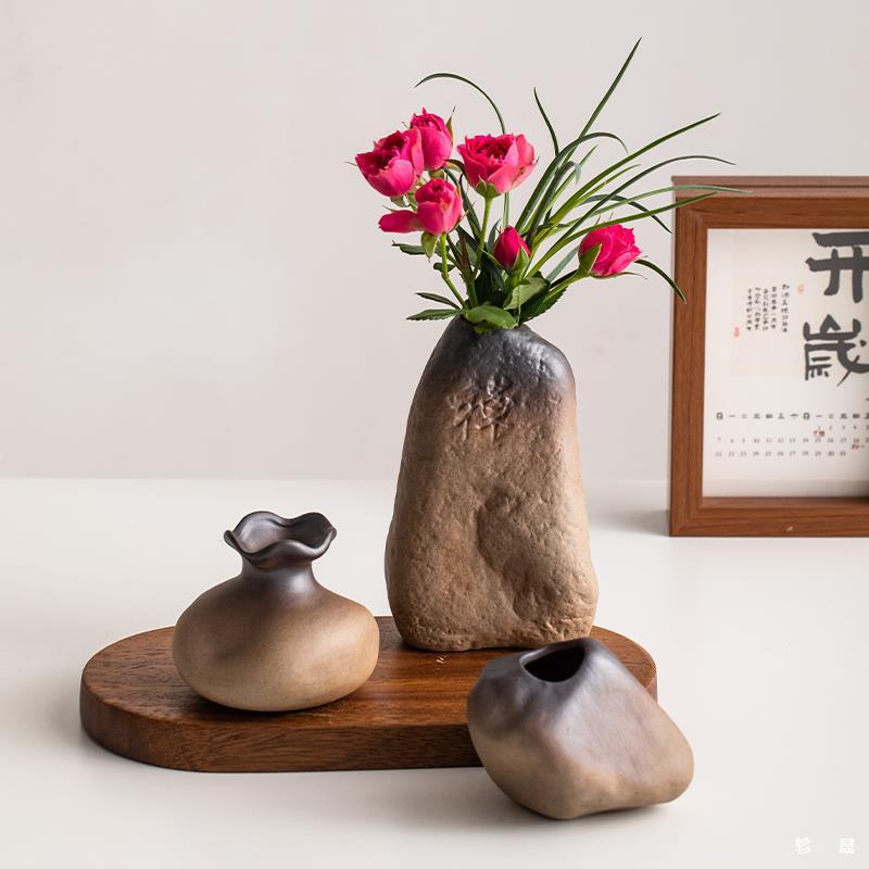 中国のレトロなセラミック小さな花瓶ホームデスクトップ水耕栽培の花と緑の植物の装飾品フラワーアレンジメントドライフラワー粗い陶器の装飾品|undefined