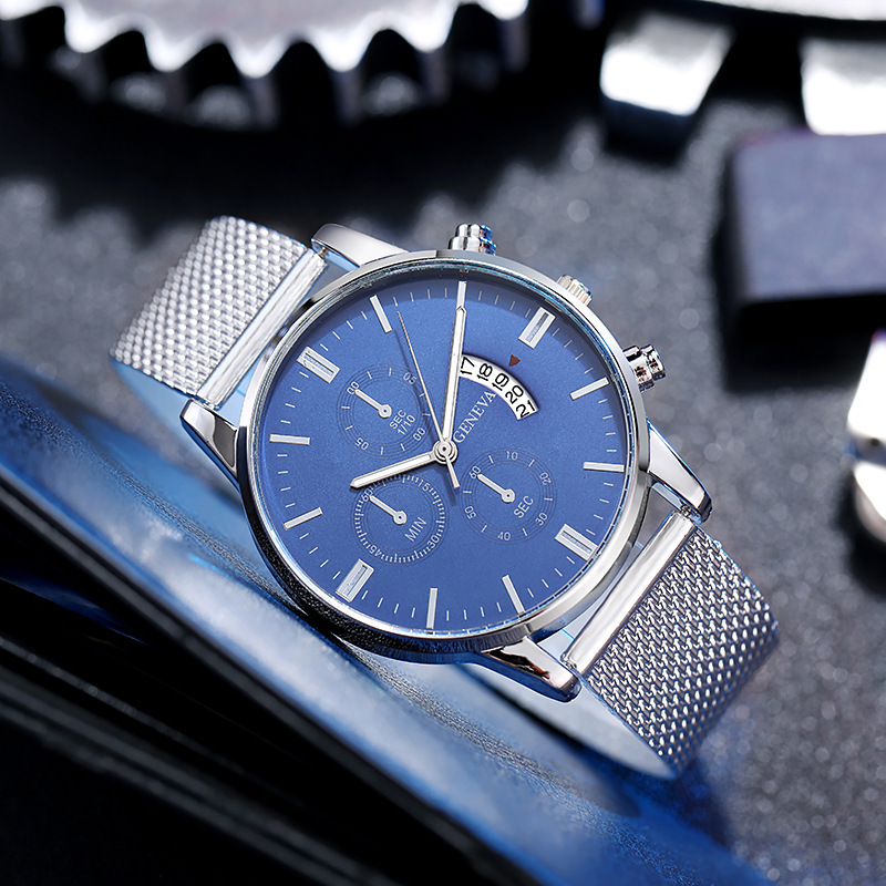 Três GENEVA Olhos Falsos Seis Agulhas Calendário Casual Moda Negócios Quartzo Cinto Relógio Masculino_voghion.com