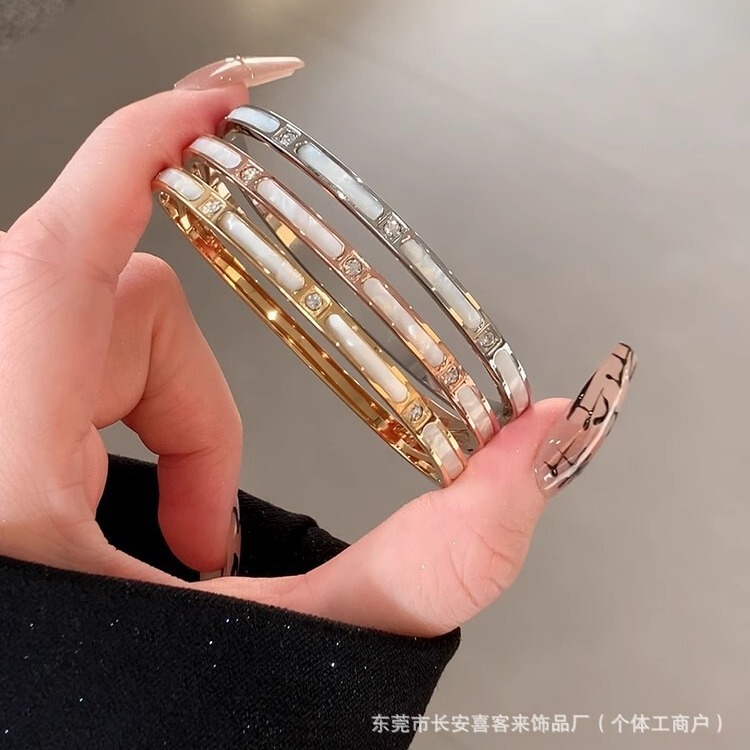 White Fritillary Bamboo Bracelet Women's Titanium Steel Bracelet Advanced Sense Ring Bracelet Faux Shell Bracelet Bracelet Bracelet Jewelry