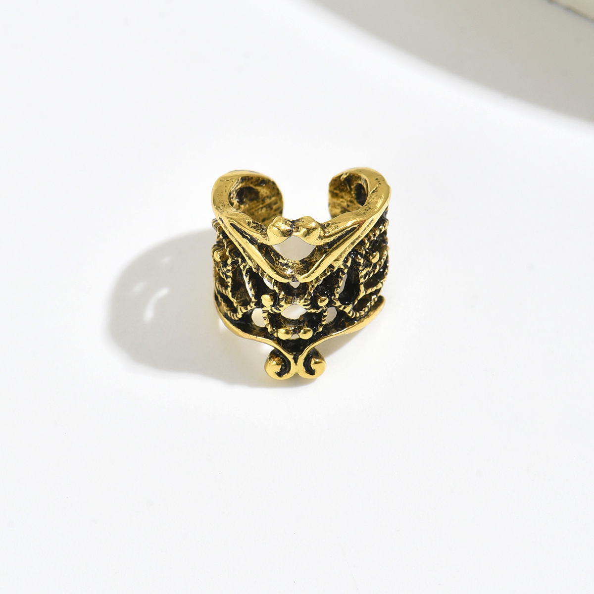 Pendientes de clip de oreja en forma de U hueca retro de nuevo estilo europeo y americano, pendientes sin orejas perforadas, clips de oreja invisibles para hombres y mujeres personalizados al por mayor