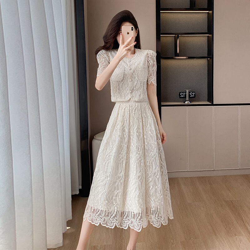 French-style elegant and fashionable young girl's dress set with beaded embroidery and lace, two-piece set