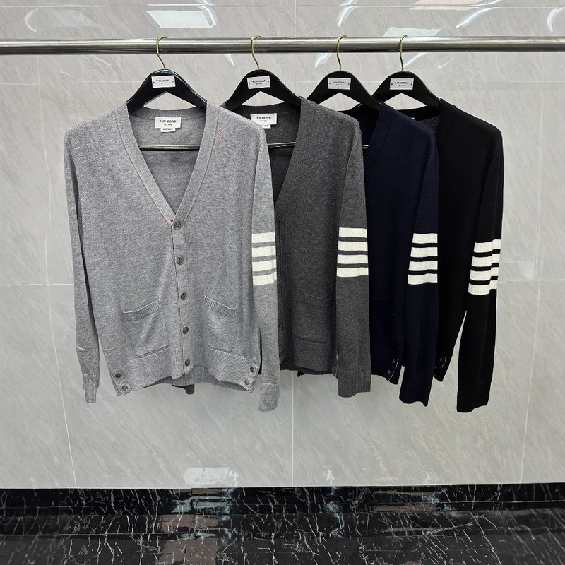TB sweater classic four-bar V-neck five-button casual all-match top men's and women's same long-sleeved cardigan coat