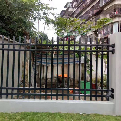 厂区围墙铁艺护栏 小区院墙方管锌钢栏杆 学校操场铁艺围栏