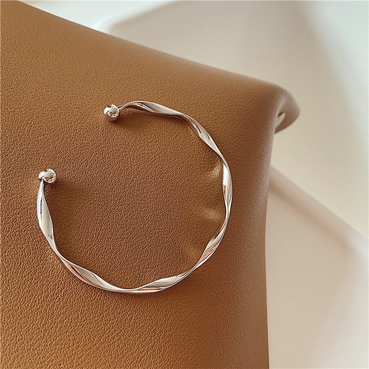 Fashion Geometric Alloy Plating Bangle