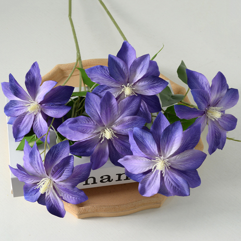 Simulación de flores 3 líneas de hierro de bodas de la carretera de guía de flores de fondo decoración de hotel decoración de fotografía al por mayor