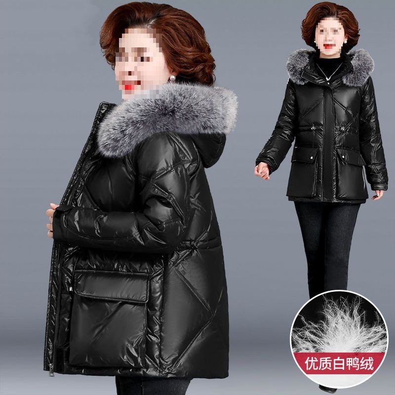 妈妈冬装外套中年羽绒服冬季短款袄子新款中老年人袄子女秋冬