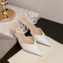 尖头白色中跟鞋女粗跟2024春夏季新款一字带包头凉鞋气质单鞋中跟