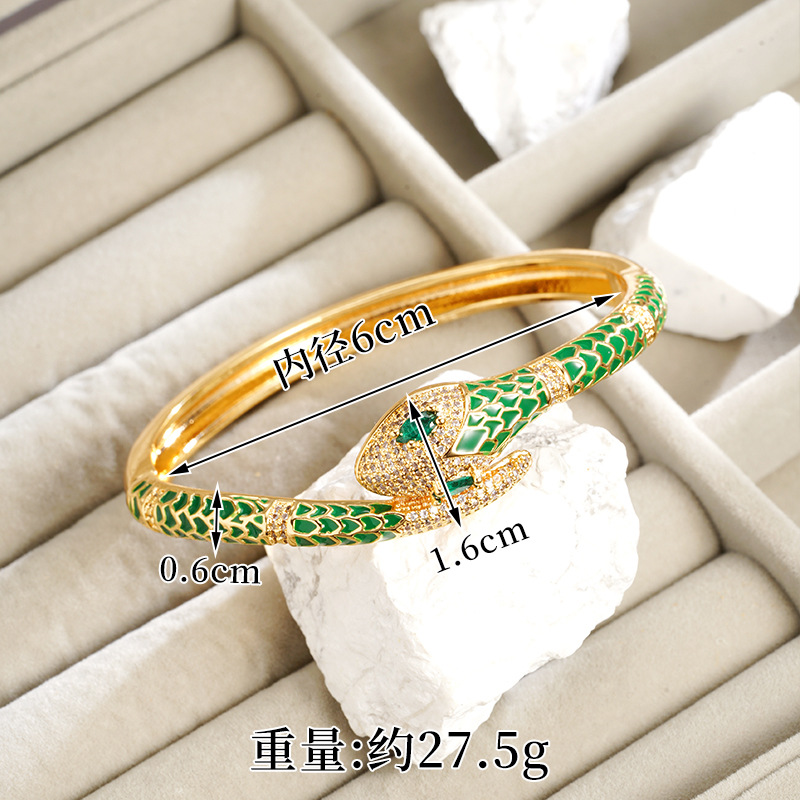 Brazaletes de serpiente de arena transfronteriza de 18 quilates, anillos de cabeza de serpiente de ojos verdes, joyas de mano chinas retro