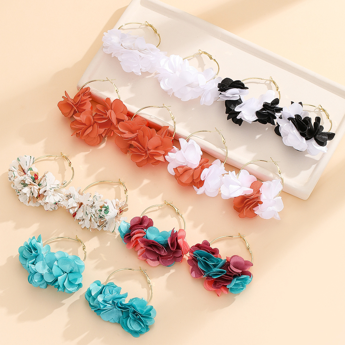 7g Weight Copper Ear Needle Material Earrings Classification 1 Pair Quantity Casual, Street, Shopping Occasion Flower Pattern All Seasons Season Women's Gender Vacation, Bohemian Style 1 Pair Vacation Bohemian Flower Cloth Earrings 2