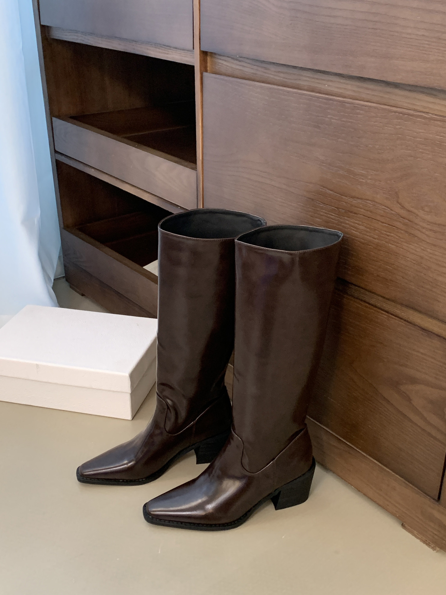 ShoeGlobe 2025 Autumn Winter New Versatile Long Wide Square Toe Chunky High Heel Thin Style Elegant Commuter Boots For Women_voghion.com