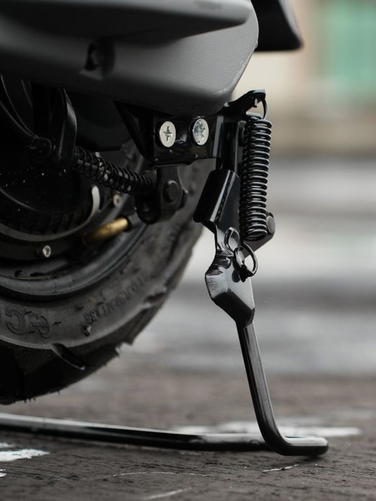 Suitable for Ninebot VZmix/V30C electric scooter dual support large stand rear dual support footrest modification accessories