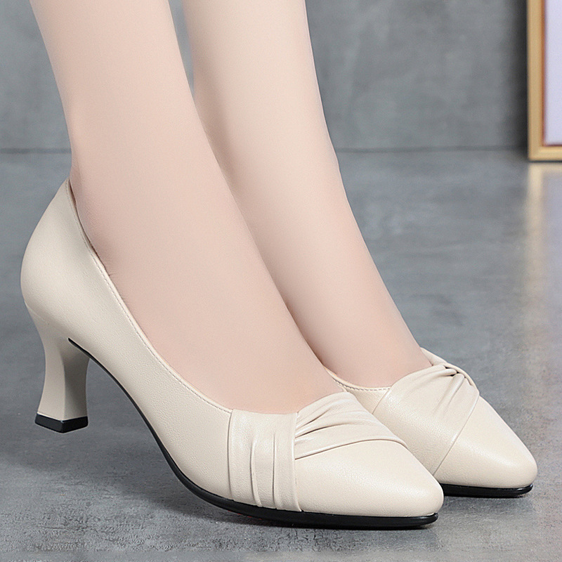 Work Shoes for Women, Black Leather Shoes, Soft Sole, Comfortable for Work, Professional Pointed-Toe High Heels, Soft Leather Flats, Versatile Work Shoes for Women, Black Leather Shoes, Soft Sole, Comfortable for Work, Professional Pointed-Toe High Heels, Soft Leather Flats, Versatile