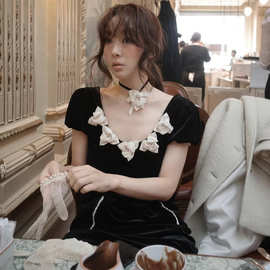 现货2025冬季新款韩国东大门fl*tta圣诞年会立体花朵丝绒连衣裙女