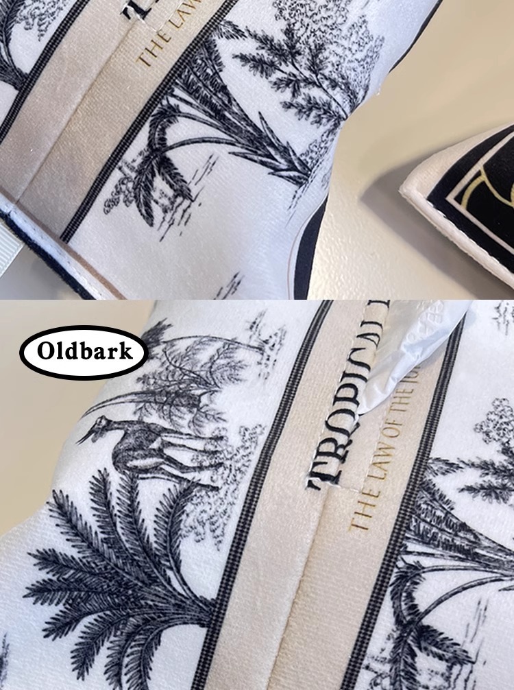 High-End Car Tissue Box Original Love Jungle Fabric Tissue Bag Box Car Hanging Good Supplies Tissue Cover