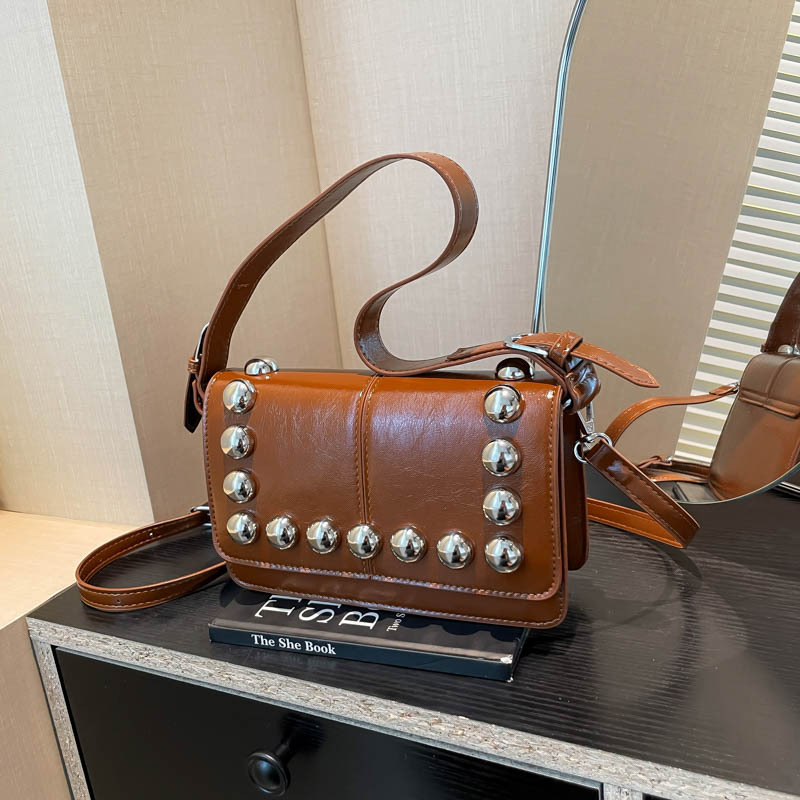 Bolso de moda transfronterizo 2025 verano nuevo bolso femenino de alta calidad textura bolso de hombro bolso de mensajero con cuentas personalizado marea