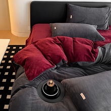 �߼��кڼtɫţ�̽q�ļ��׺��s�����L�Ӻ�ůɺ���q���δ��Ҷ���