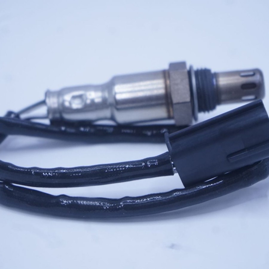 Aplicable al sensor de oxígeno delantero y trasero de Nissan Yida Yidaxuan