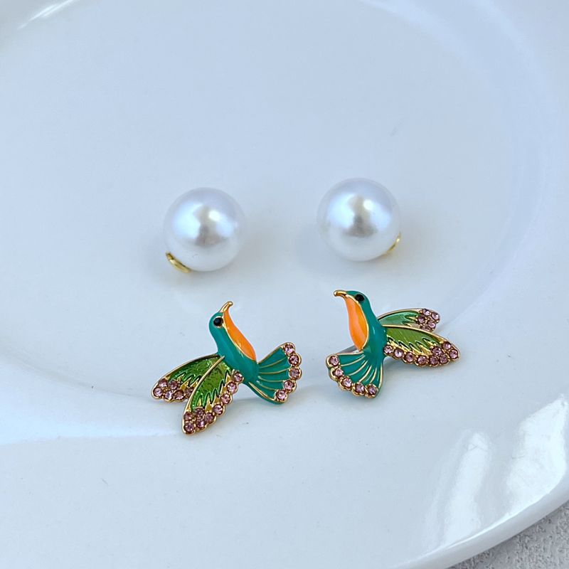 Elegant Cute Bird Imitation Pearl Copper Plating Zircon Women's Ear Studs 1 Pair display picture 5
