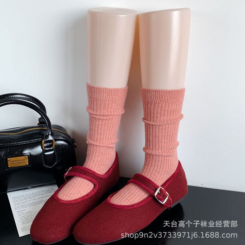 Wool Knitted Pink Socks Women's Socks Autumn and Winter Warm Mid-Calf Socks Fleece-Lined Thickeneded Pile Socks with Snow Boots Wool Knitted Pink Socks Women's Socks Autumn and Winter Warm Mid-Calf Socks Fleece-Lined Thickeneded Pile Socks with Snow Boots