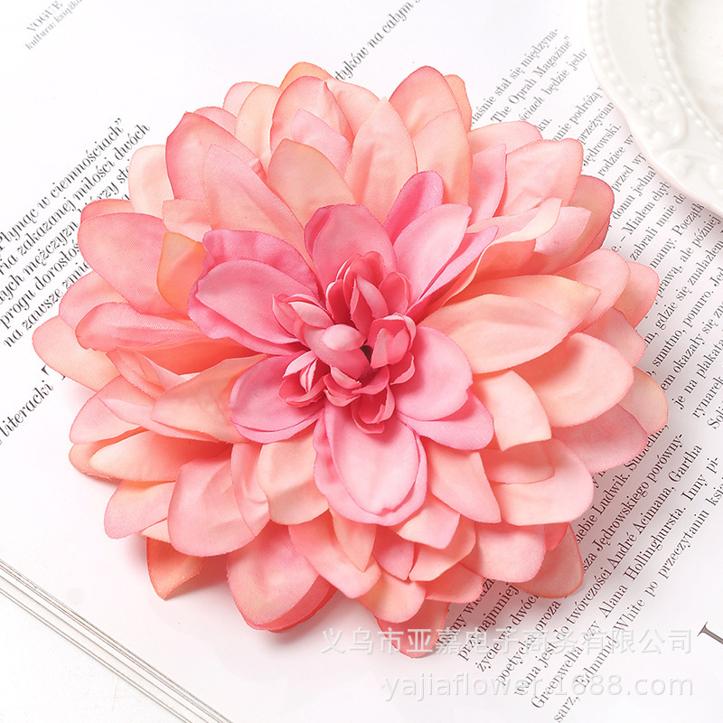 新しいスタイルのダリアの花のシミュレーションの菊の頭diyの胸の花の帽子のシミュレーションの花の結婚式の装飾の卸売の造花|undefined