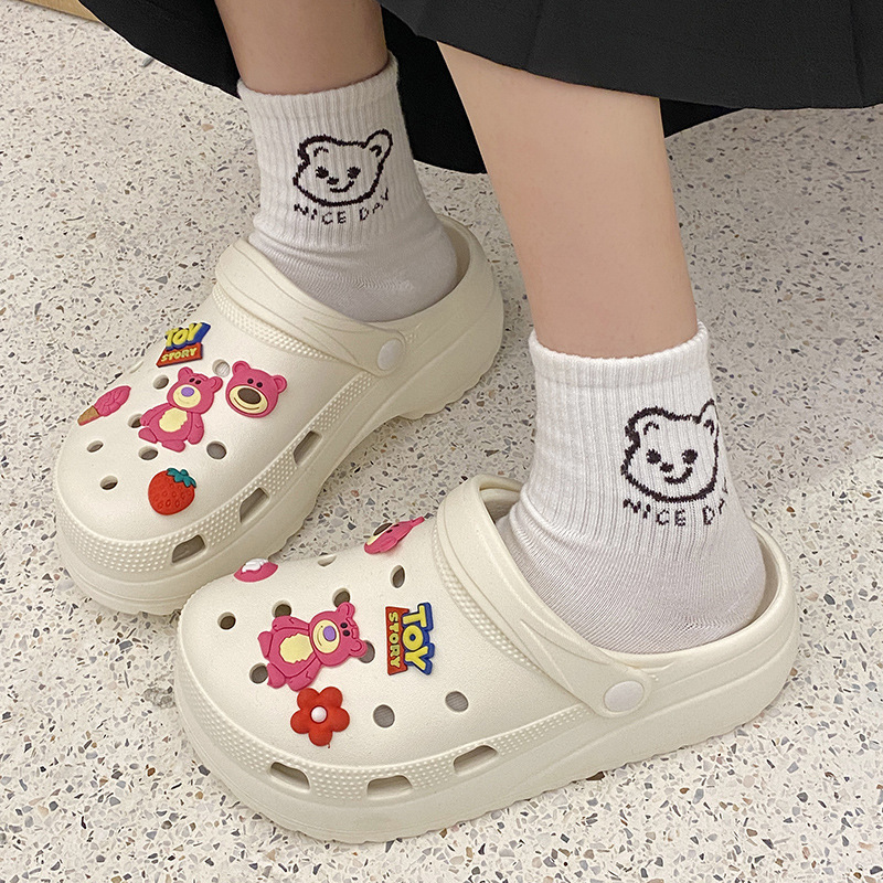 Fashionable New Strawberry Bear Clogs for Women, Cartoon Cute Non-Slip Odor-Resistant Height-Increasing Hole Shoes, Artistic Retro Style