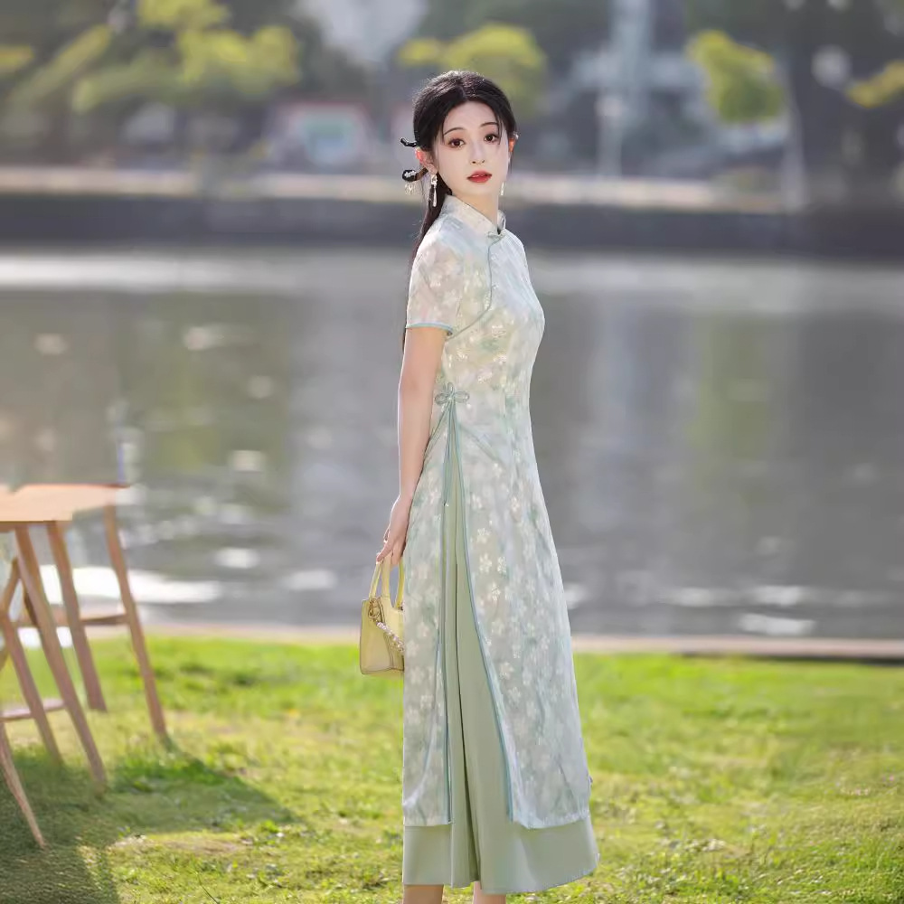 Green summer cheongsam