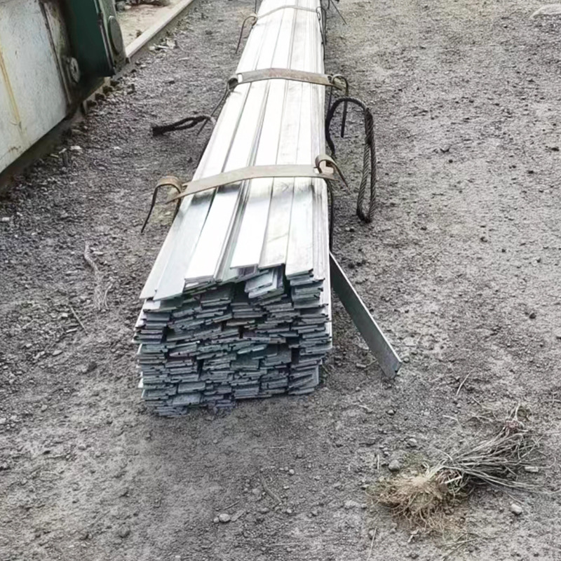 厂家供应热镀锌扁钢 40*4 Q235热镀锌扁铁  热轧扁钢条 现货切割