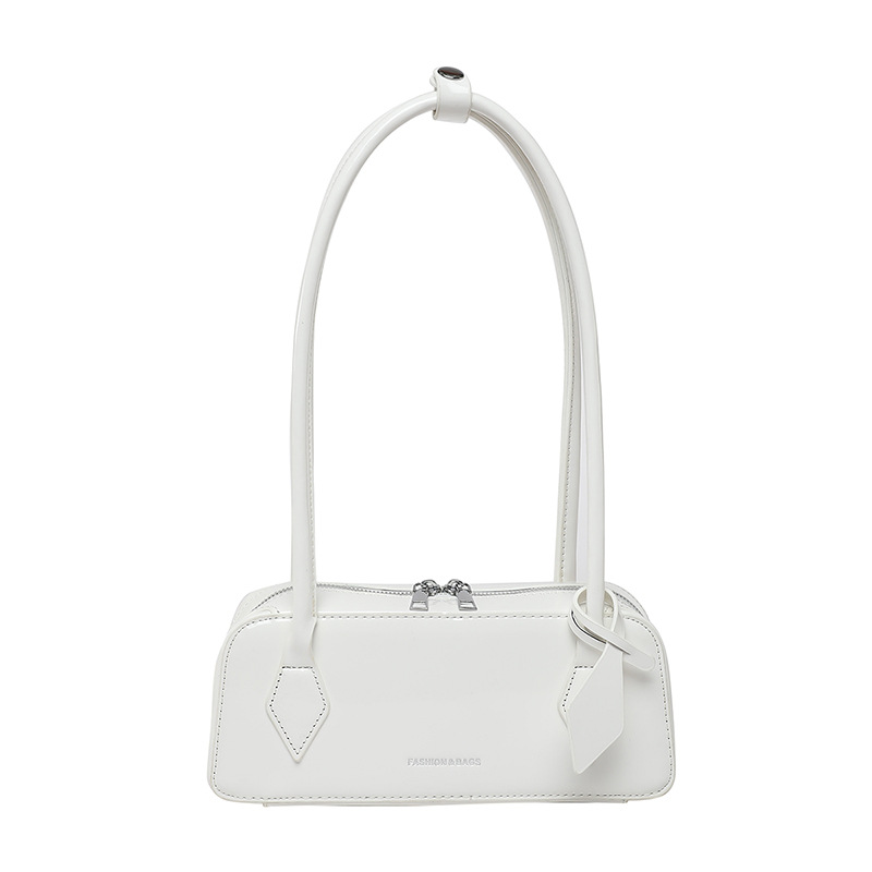 Bolso de axila de textura de alta calidad 2025 verano nuevo bolso femenino moda alfabeto bolso de hombro brillante charol marea