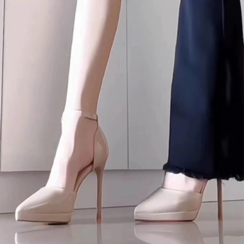 2025 여성을위한 누드 방수 플랫폼 하이힐 새로운 특허 가죽 지적 발가락 스틸레토 싱글 신발 한 단어 버클 슈퍼 높은 기질 샌들