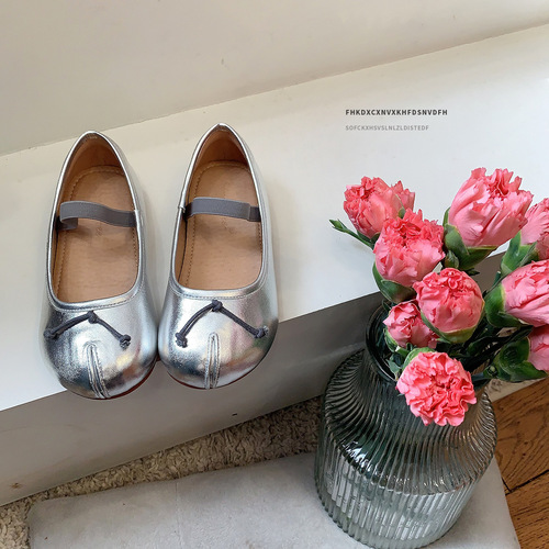 Silver fake split-toe children's shoes for children 1-3-6 years old girls' small leather shoes 2024 spring shallow mouth baby princess shoes