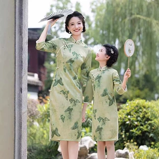亲子装旗袍母女装中国风秋装新款2026女童唐装泡泡提花清新连衣裙