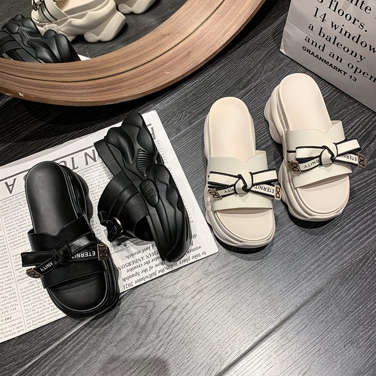 Sandale pentru femei de purtat vara, haine de exterior la modă în 2023, noi sandale versatile cu toc înalt și talpă groasă, model zână-muffin_voghion.com