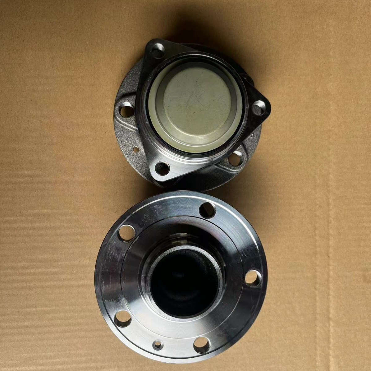 ID4 two-wheel drive front wheel bearing original brand new suitable for ID3 ID4 ID65QF 501 611 B 2