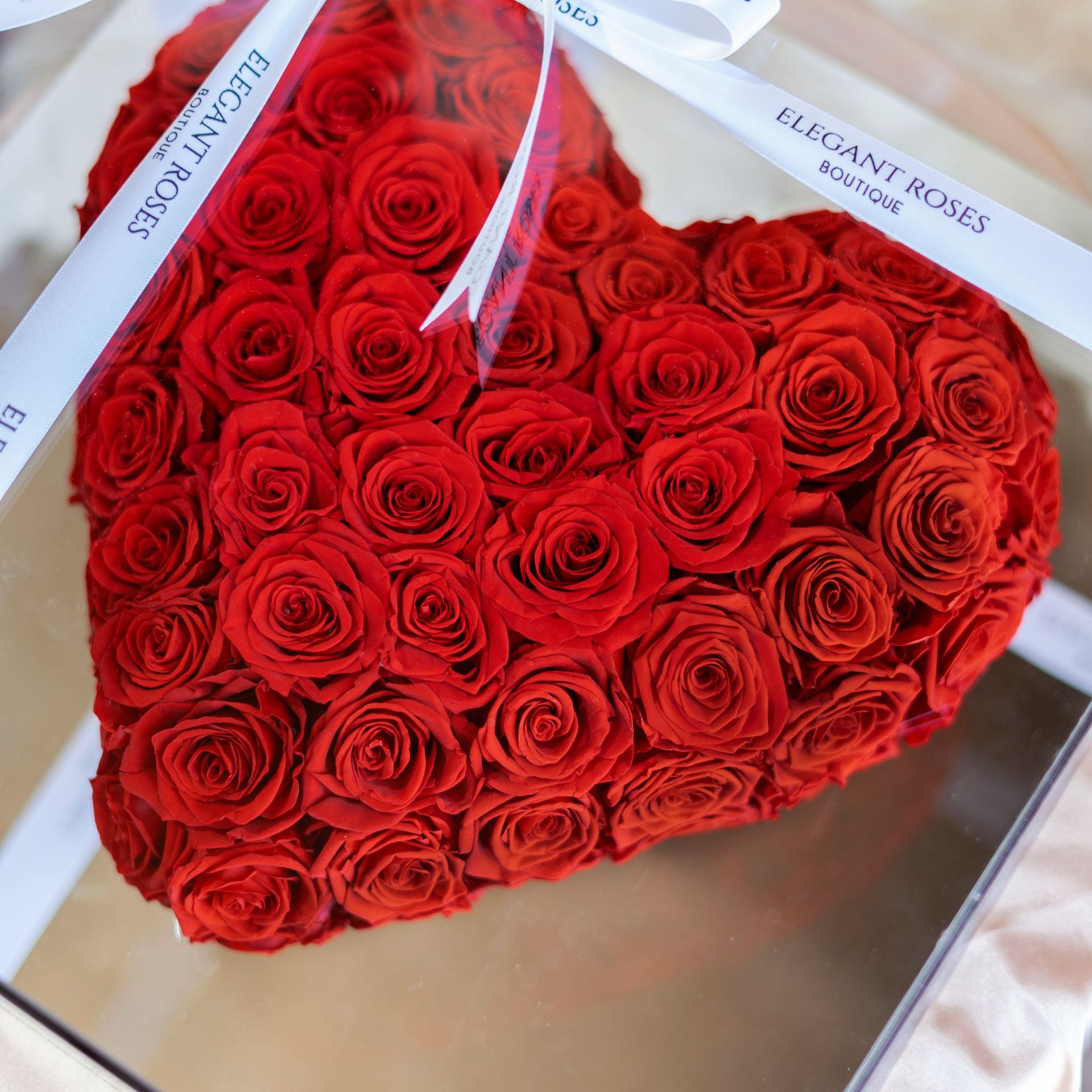Yunnan inmortalidad flor espejo corazón rosa caja de flores acrílico hecha a mano día de San Valentín 520 confesión regalos al por mayor