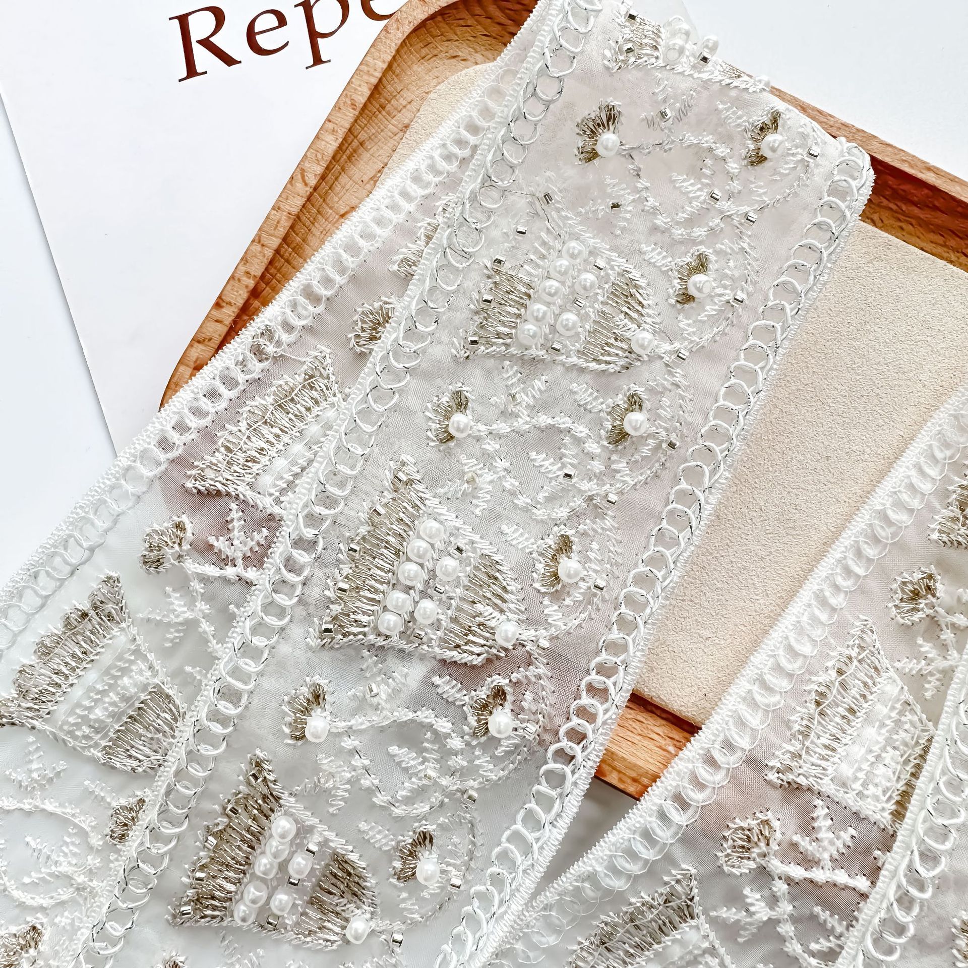 Fabricante mayorista de ergena base clavos de diamante encaje código de barras cortinas prendas de vestir accesorios diy