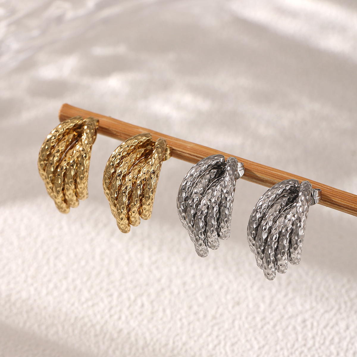 TENA aretes de acero inoxidable geométrico de alta calidad, aretes de acero dorado, joyerías de acero de titanio de venta caliente transfronteriza para mujeres