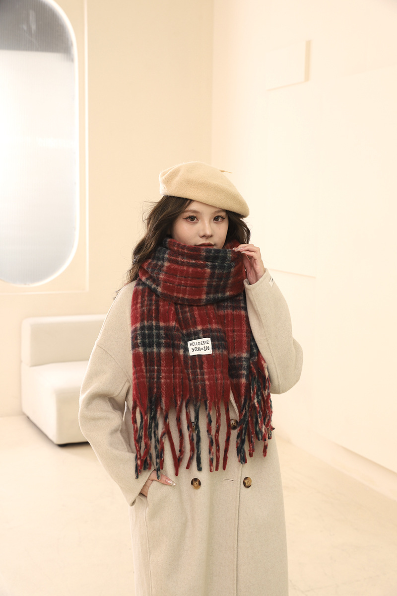 Schal für Herbst- und Winterfrauen mit einem Gefühl von Luxus 2024 Neues Seepferdchenfellgitter Koreanische Version Paarschal_voghion.com