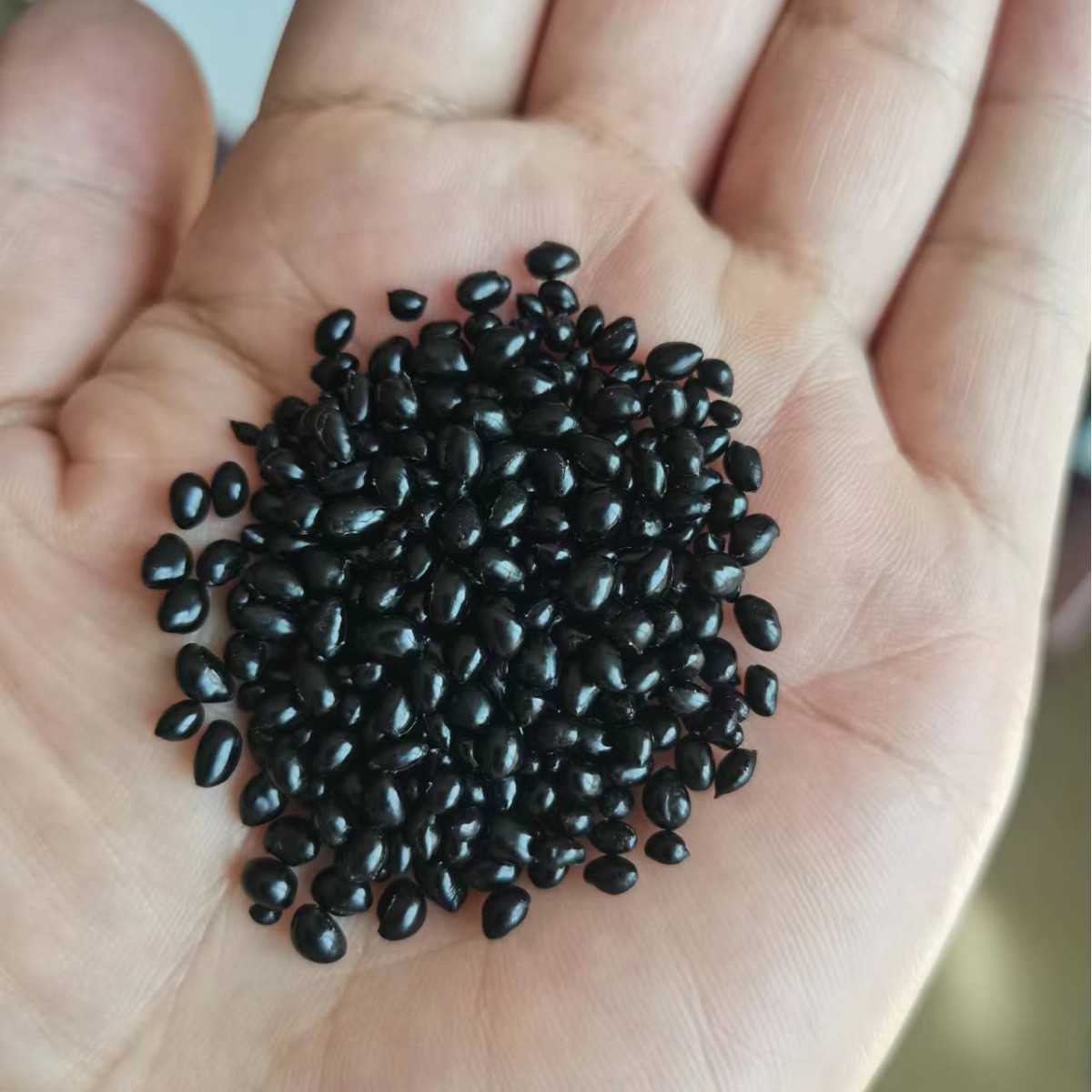 厂家供应黑色热熔胶