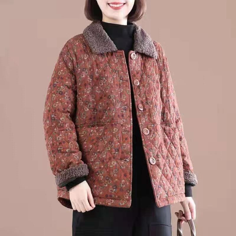 Autumn and winter short cotton jacket for women, featuring a floral print, a stand-up collar, and a plus-size fit, designed for stylish middle-aged women Autumn and winter short cotton jacket for women, featuring a floral print, a stand-up collar, and a plus-size fit, designed for stylish middle-aged women