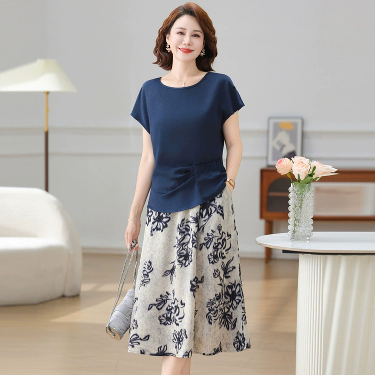 Летний стильный топ с короткими рукавами для мамы, комплект из двух предметов для женщин среднего и пожилого возраста, летнее платье с плиссированной юбкой с цветочным принтом