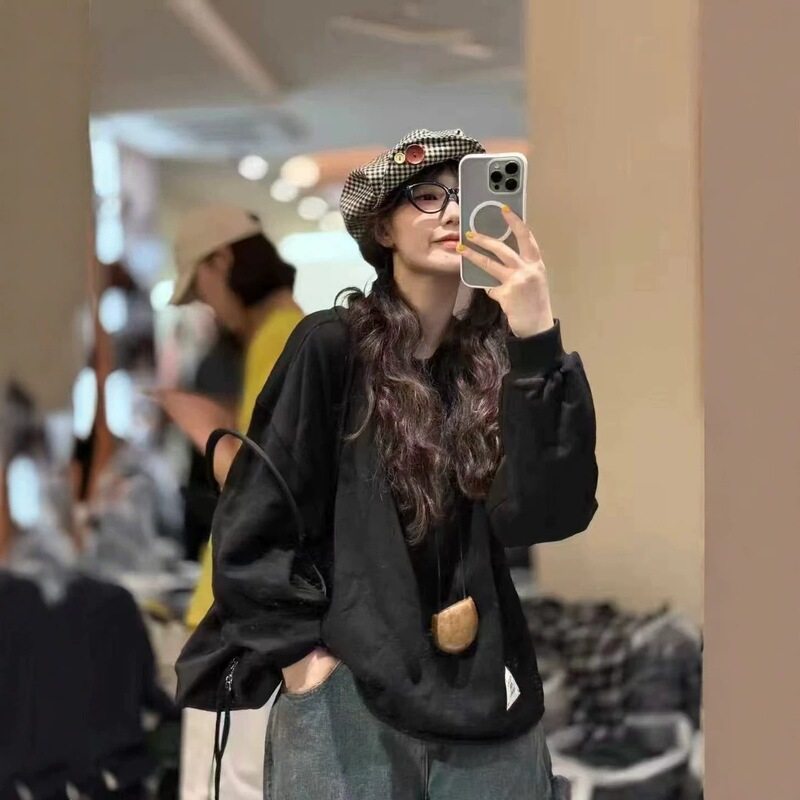 2026 Early Autumn New Loose Retro Round Neck Sweatshirt with Ribbed Cuffs, Korean Style Fashionable Women's Shirt 2026 Early Autumn New Loose Retro Round Neck Sweatshirt with Ribbed Cuffs, Korean Style Fashionable Women's Shirt