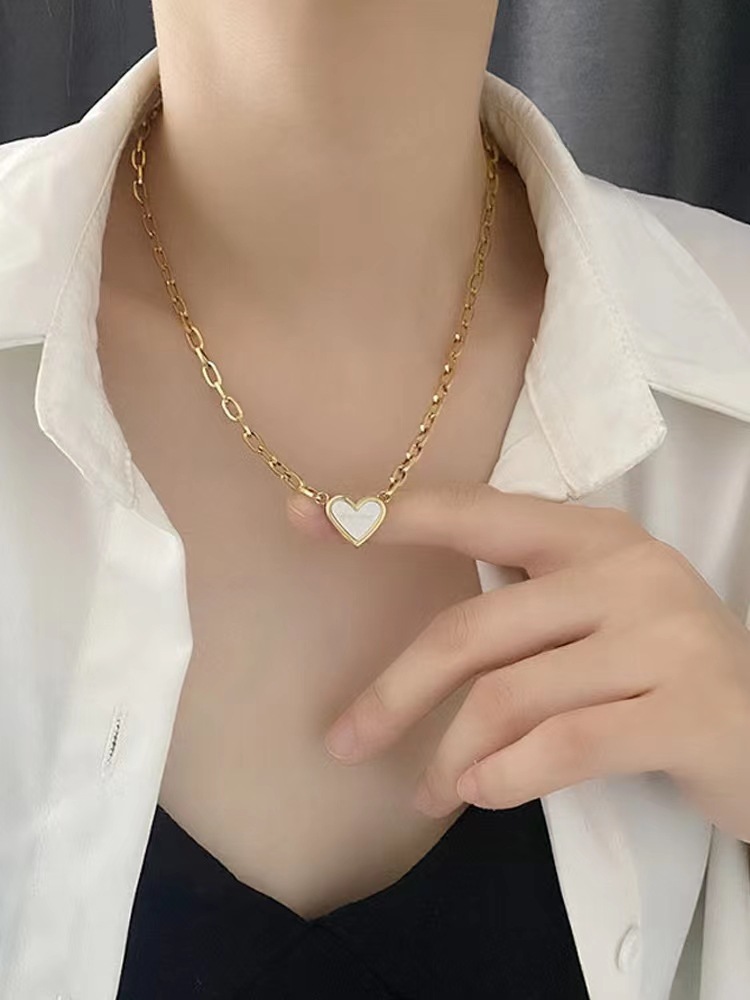 Fashion Heart Shape Titanium Steel Plating Pendant Necklace 1 Piece