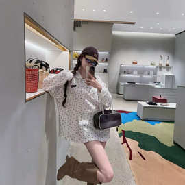 miu系时髦碎花长袖翻领POLO衫女胸口微标套头宽松减龄T恤女上衣