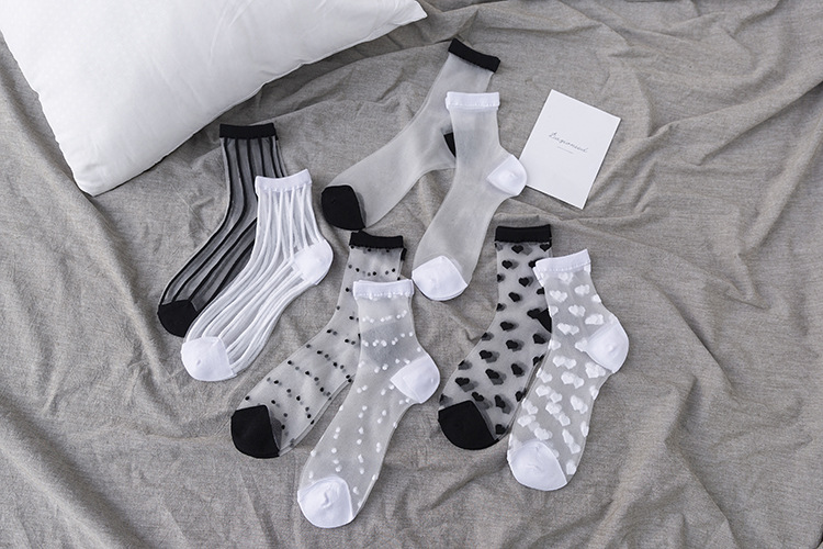 Women's Japanese Style Heart Shape Solid Color Nylon Polyester Jacquard Crew Socks A Pair display picture 5