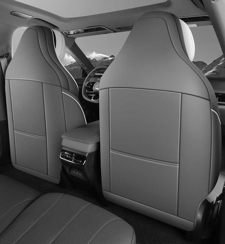 26 models of Lynk & Co 07 EM-P car seat covers, suitable for all seasons, full-coverage leather seat cushions with perforated design