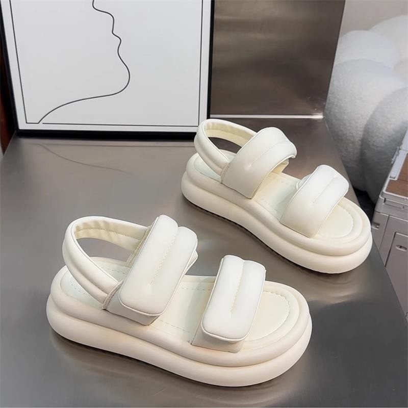 2026 nuevas sandalias de verano de suela gruesa para mujeres con suela suave para pisar la mierda de suela gruesa sandalias de playa deportivas casuales